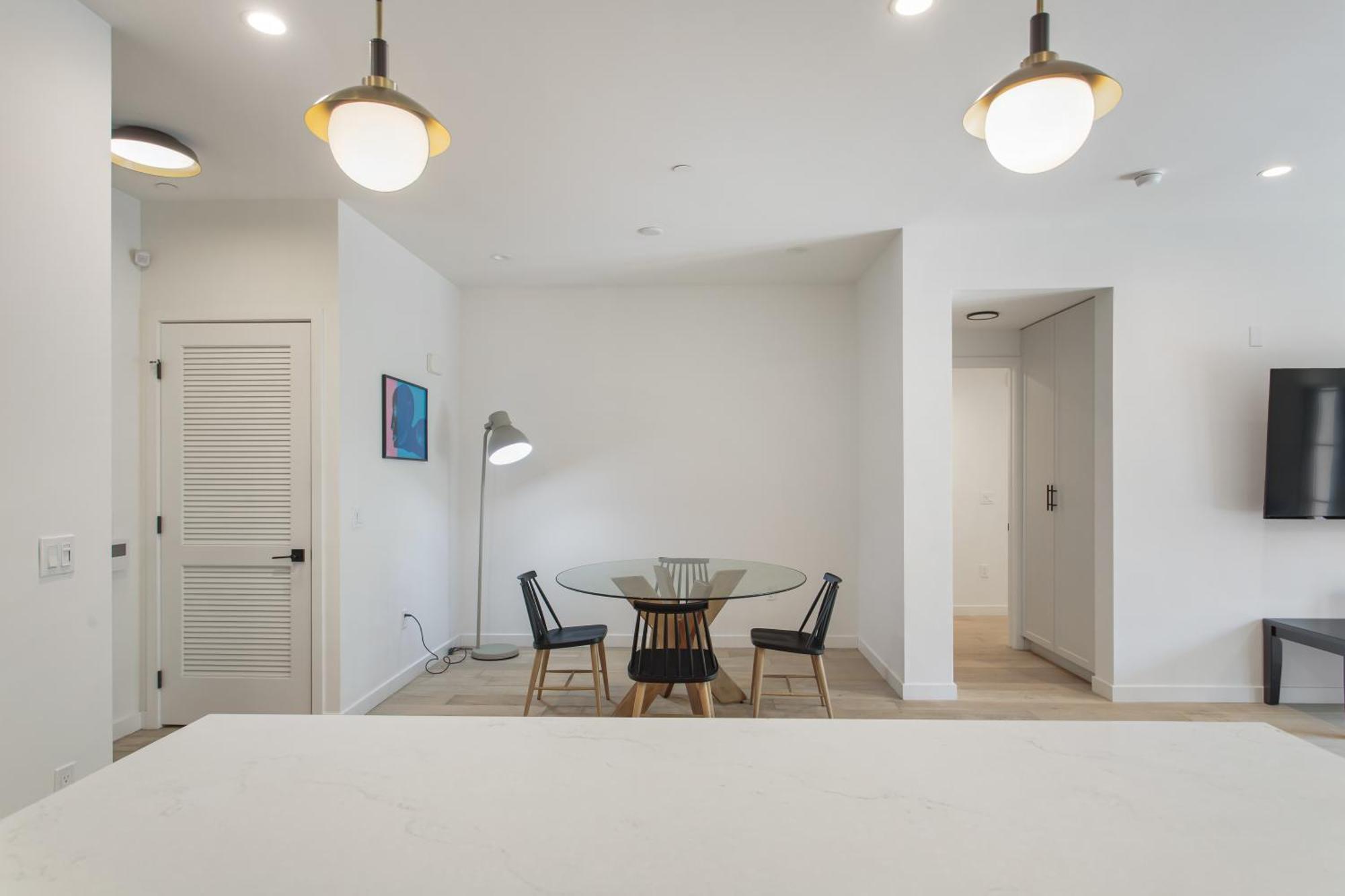 West Side Prime Location 2 Bedroom With Pool Лос Анджелис Екстериор снимка